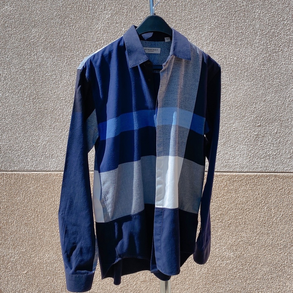 Burberry men’s button up 180/96A Medium